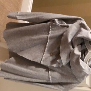 Spring jacket with snaps for multi shape collars.